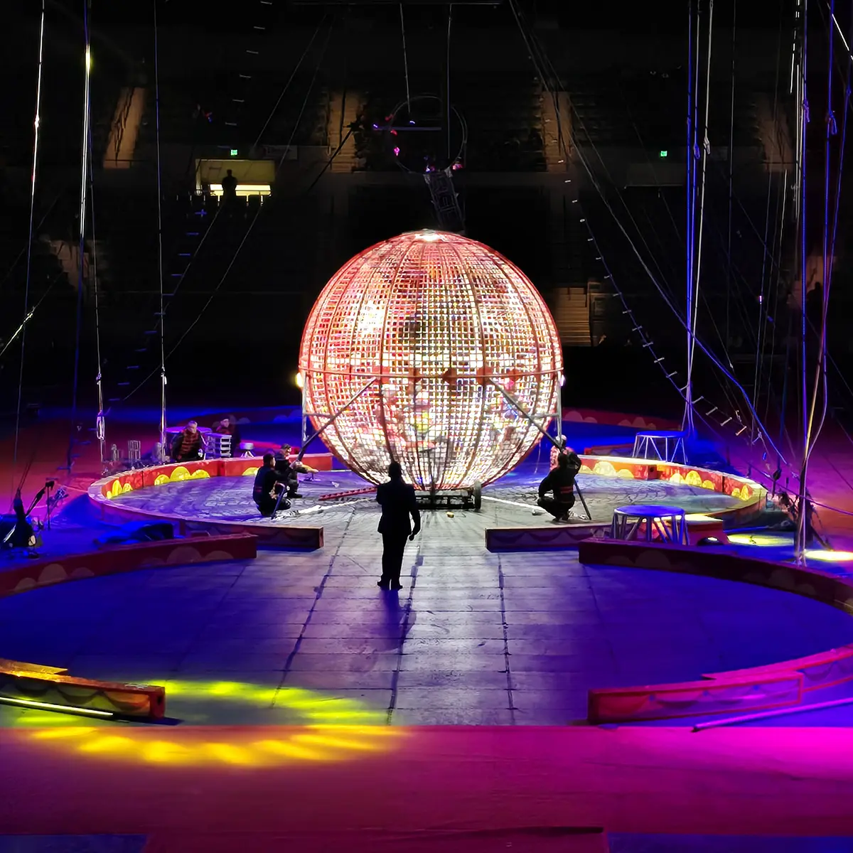 The FABULOUS FERNANDEZ GLOBE OF DEATH WILL ILLUMINATE THE RING