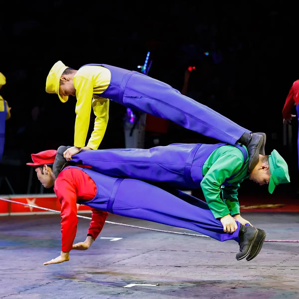 MONGOLIAN ACROBATIC SKIPPING TEAM 