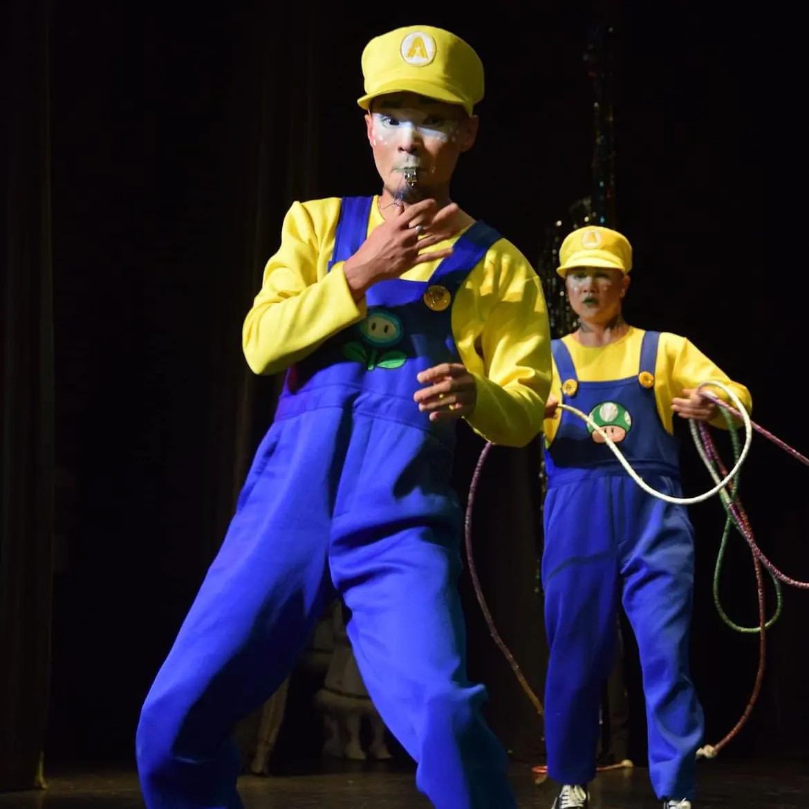 MONGOLIAN ACROBATIC SKIPPING TEAM 